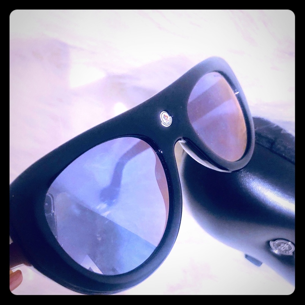 MONCLER  Aviator Sunglasses 🕶
